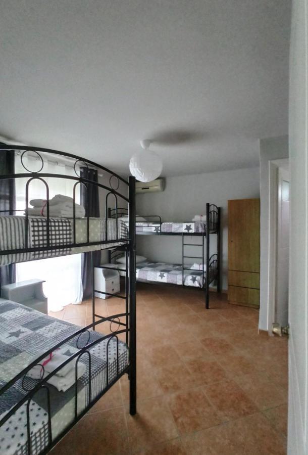 Demis Apartments Сідарі Екстер'єр фото