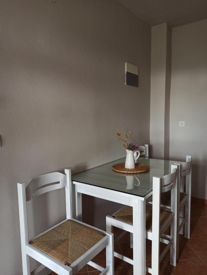 Demis Apartments Сідарі Екстер'єр фото