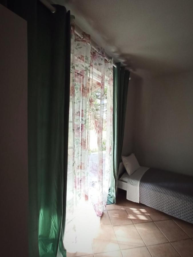 Demis Apartments Сідарі Екстер'єр фото