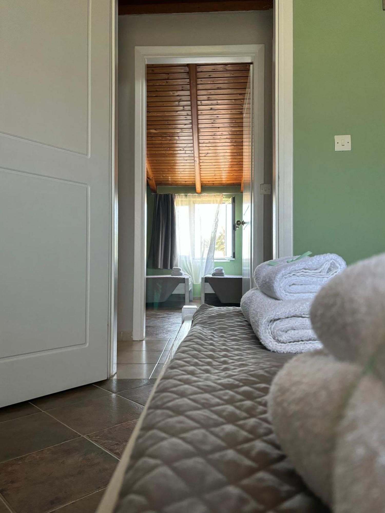 Demis Apartments Сідарі Екстер'єр фото
